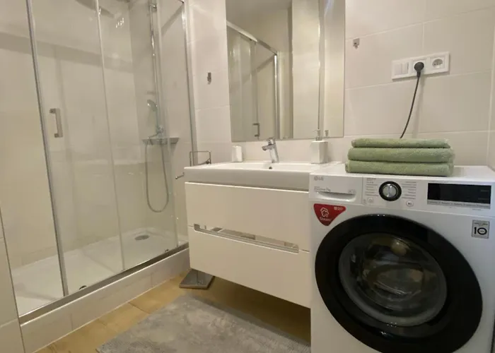 Modern Flat Close To Old Town Appartamento